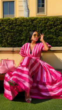 Load image into Gallery viewer, ########Bold Woman 26:Love in Bloom