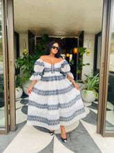 Load image into Gallery viewer, ######SS25: Always A Lady