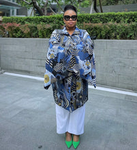 Load image into Gallery viewer, #######AW26: Monarch Midnight Cape
