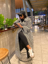 Load image into Gallery viewer, ###AW25: HOUNDSTOOTH OBSESSION COAT