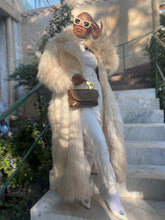 Load image into Gallery viewer, ##AW25 : CHINCHILLA FAUX COAT
