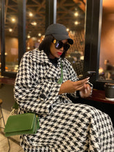 Load image into Gallery viewer, ###AW25: HOUNDSTOOTH OBSESSION COAT