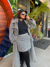 Load image into Gallery viewer, ###AW25: HOUNDSTOOTH OBSESSION COAT
