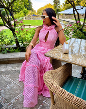 Load image into Gallery viewer, ########Bold Woman 26: Roses are Forever - Pink

