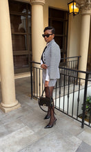 Load image into Gallery viewer, ###AW25: Classic Houndstooth Blazer
