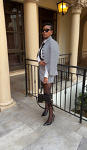 Load image into Gallery viewer, ###AW25: Classic Houndstooth Blazer
