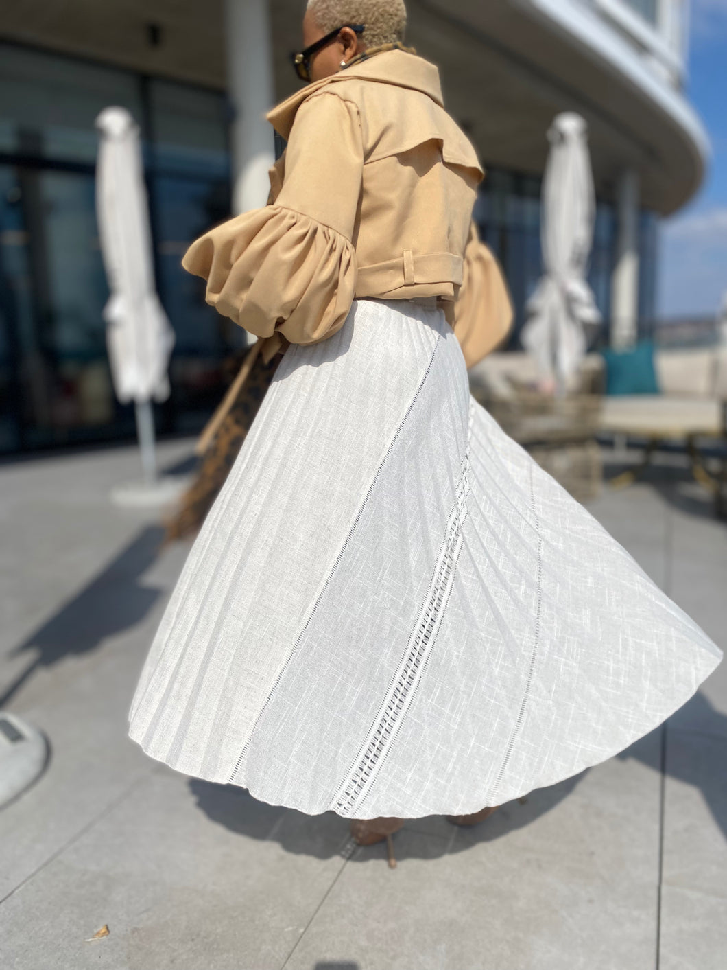 *GRAND CHATEAU:NUDE LINEN PLEATED SKIRT (pre-order)