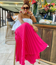 Load image into Gallery viewer, PLEATED SKIRT
